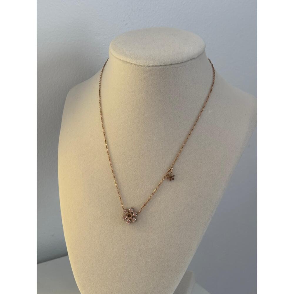 Gold Snowflake Necklace Stainless Steel Minimal Winter Charm Gift - Picture 5 of 6
